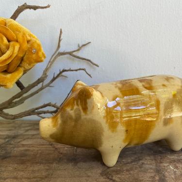 Antique Yellow Ware Pig Bank, Piggy Bank Without Hole On Bottom, Pottery Pig, Ceramic Pig, Farmhouse Kitchen Decor 