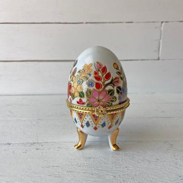 Vintage Porcelain Painted Egg Trinket Box // Floral Painted Egg // Egg Hinged Jewelry Box // Trinket Egg Box // Perfect Gift 