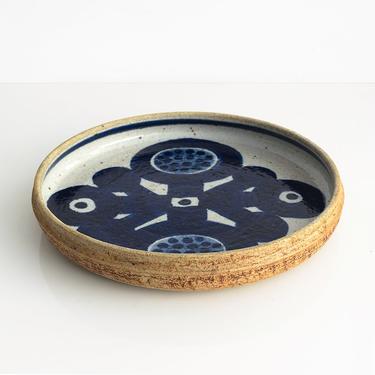 Inger Persson large ceramic bowl in blue and white, Rorstand, Sweden 1960.