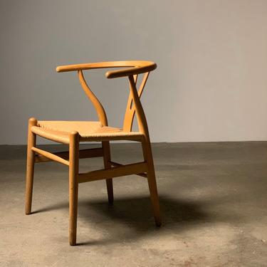 Hans Wegner Wishbone Chair by Carl Hansen and Sons 