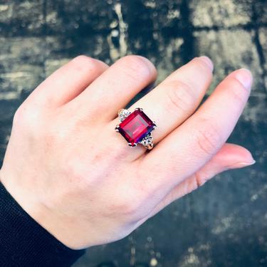 Vintage Gold Ring, 10K Yellow Gold, Red Gemstone, Engagement Ring, Vintage Gold Ring, Cocktail Ring, Statement Jewelry, Valentines Day Gift 