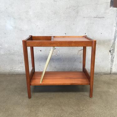 Mid Century Style End Table With Magazine Rack
