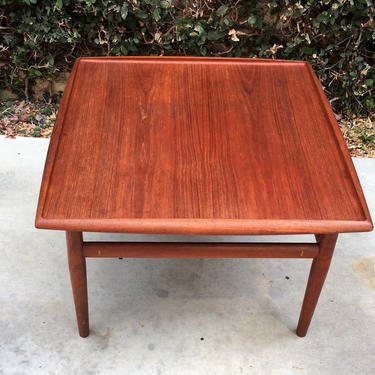 Grete Jalk Occasional  Table