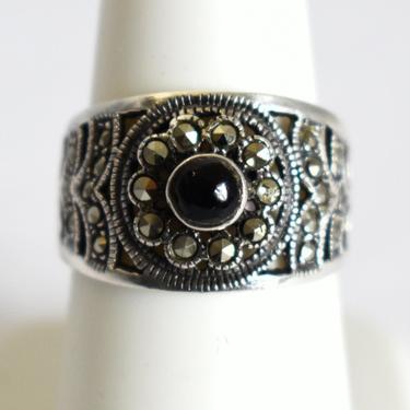 80's sterling onyx pyrite size 7 goth flower graduated band, edgy open work 925 silver marcasite black cab floral ring 