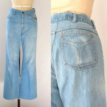 WELL WORN 70s Mens Vintage FARAH Distressed Jeans, 1970s Light Wash Broken In Denim Flare Leg Pants, Hippie Flares Boot Cut Medium Waist 32&amp;quot; 