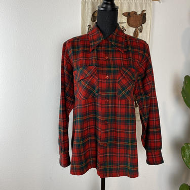 Vintage PENDLETON Wool Button Up Plaid Flannel Classic Red &amp; Green 