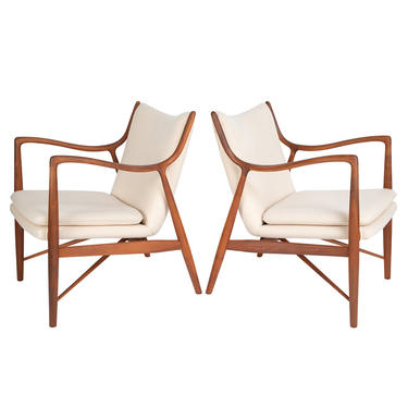Finn Juhl Pair Of Iconic "45" Lounge Chairs 1950s
