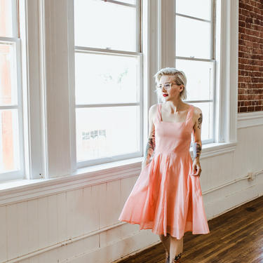 EMMA | convertible tie 2 ways peach bridesmaid dress with bow. 1950s vintage style light coral pinafore cotton dress with circle skirt 