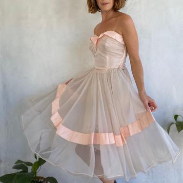 Lovely Vintage 1950s Pale Pink Sheer Organza Strapless Gown - XS - Small 