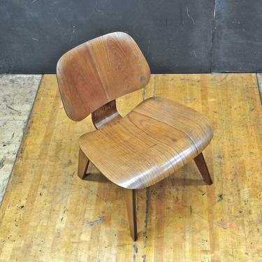 1947 Charles Eames Evan Plywood Chair