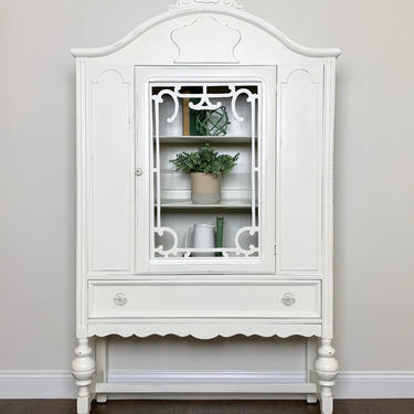 Beautiful White Antique Arched Top China Cabinet 
