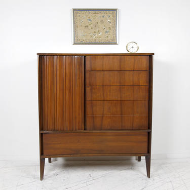 Vintage mcm tallboy / highboy 9 drawer dresser by Unagusta Strata collection | Free delivery in NYC and Hudson areas 