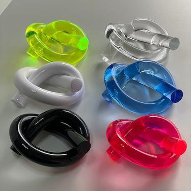 6 Napkin Ring Knot, Napkin Ring Set, Acrylic Napkin Ring, Object for the Home, Knot Ornament, Lucite Knot, Love Knot, Kitchen Accessories 