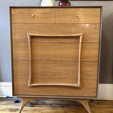 1950&#8217;s Tall Dresser by Vanleigh Furniture -Kagan Style legs