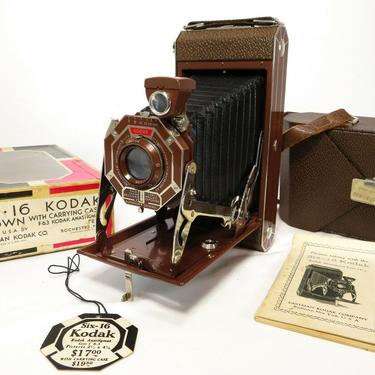MIB W/ TAG; EASTMAN KODAK BROWN SIX-16 FOLDING FILM CAMERA Vtg Art Deco Polaroid