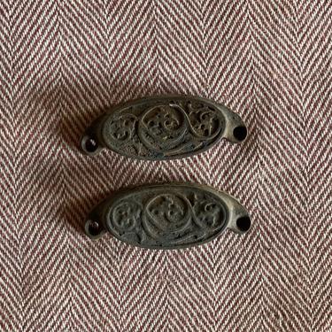 Pair of 1870s Cast Iron Victorian Eastlake Ornate Drawer Pulls 