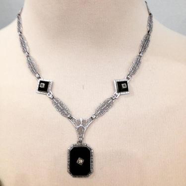 1920's silver filagree metal necklace with onyx and rhinestones. #1920s #1920'sjewelry #decojewelry #pollysuesvintageshop