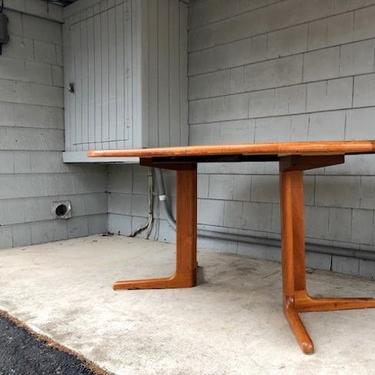 Danish Modern Teak Pedestal Table with Leaf