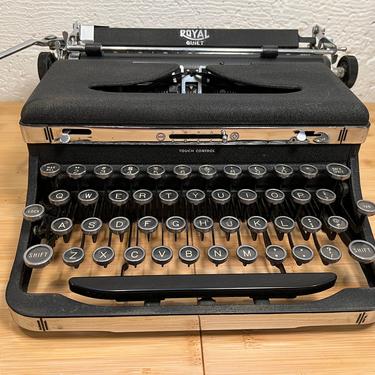 Rare 1938 Royal Quiet Portable Typewriter 