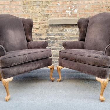 Vintage Heritage Traditional Queen Anne Style Wingback Chairs in Espresso Brown Velvet - Pair