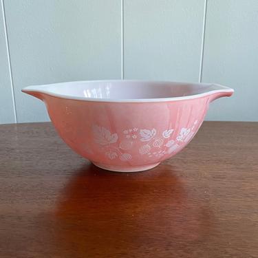 Vintage Pyrex Cinderella Nesting Bowl Pink Gooseberry Pattern, 442 1.5 QT, DWD 