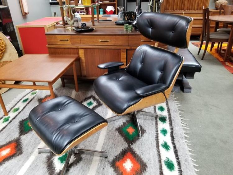 Mid-Century Modern Eames style lounge chair and ottoman