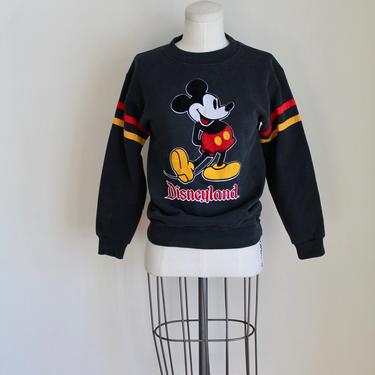 Vintage Mickey Mouse Flocked Sweatshirt / size XS (youth XL) 