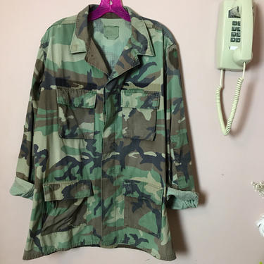 Faded and distressed camo army jacket M 