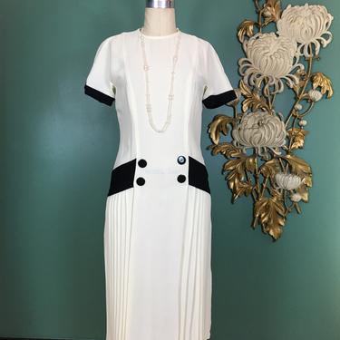 1980s dress, flapper style, drop waist dress, vintage 80s dress, accordion pleated, white and black rayon, medium, st gillian, 80s does 20s 