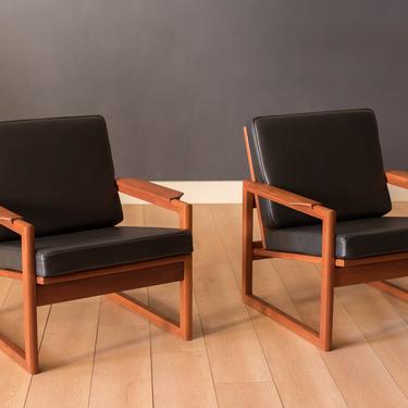 Vintage Pair of Danish Teak and Black Leather Lounge Chairs by Sven Ellekjaer 