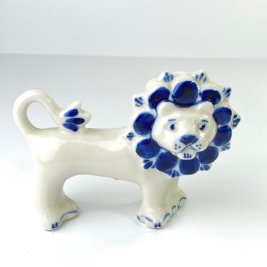 Vintage USSR Russia Gzhel Art Pottery Lion Figurine Blue White Handpainted MCM 
