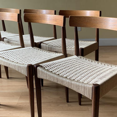 Set of six Danish Teak Dining Side Chairs in Teak and new Danish Paper Cord, Arne Hovmand Olsen for Mogens Kold, set of six 