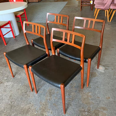 HA-19205 Set of Four Teak Moller Chairs