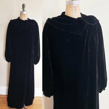 1930s Black Velvet Evening Coat with Hood / 30s Hooded Opera Coat Art Deco Old Hollywood Glam Party Dressy Goth Cosplay Steampunk / Vilma 