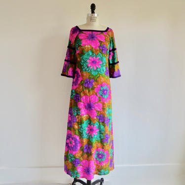 Vintage 1970's Mod Hawaiian floral Print Long Maxi Dress Bell Sleeves Velvet Trim Psychedelic Groovy Hippie Boho 35&amp;quot; Bust 34&amp;quot; Waist Medium 