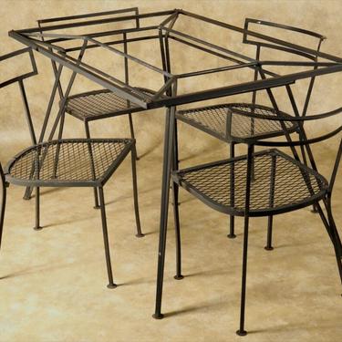 Salterini dining table and four chairs, black (#1553)
