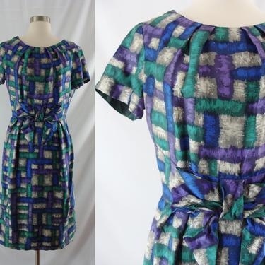 Vintage Sixties Dress - 1960s Silk Patterned Dress - 60s Short Sleeve Silk Wiggle Dress - Small 