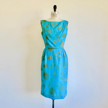 Vintage 1960's Turquoise Blue and Gold Rose Floral Print Sheath Wiggle Dress Sleeveless Cocktail Party Formal Rockabilly 29&amp;quot; Waist Medium 