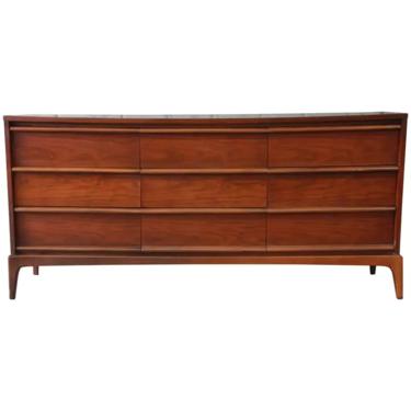 Free and Insured Shipping within US - Vintage Mid Century Modern Triple Nine Drawer Dresser 
