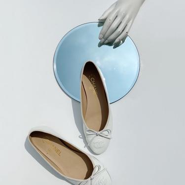 CHANEL White Patent Cap Toe Ballet Flats