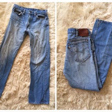 vintage 70s Levi's jeans, leather tab Levis / cintage Levis denim - perfectky faded &amp; worn Levis jeans / 