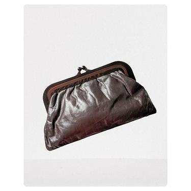 vintage 70's basic leather clutch (Size: OS)