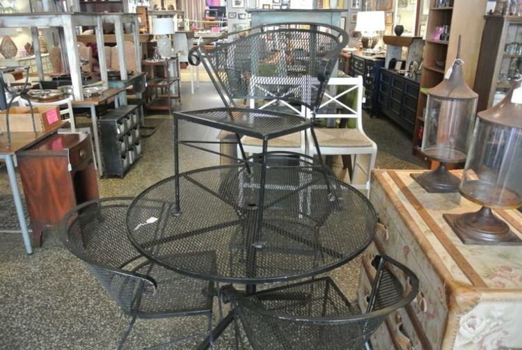 Outdoor patio table and chairs set. $295
