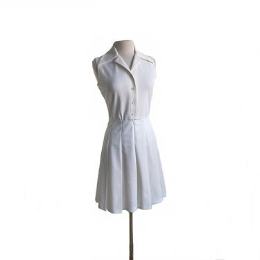 Vintage 70s white tennis dress/ pleated preppy shirt dress/ sleeveless summer dress/ sun dress 