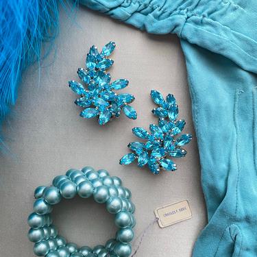 Brilliant 1950's Rhinestone Earrings in Tiffany Blue