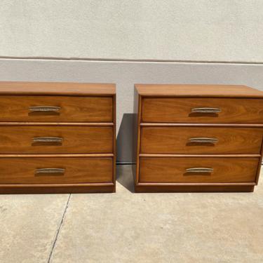 Pair of Mid Century Modern 3-Drawer Walnut Chests by Heritage Furniture 