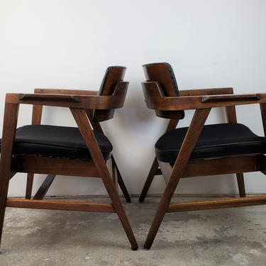 Mid Century Modern Walnut Gunlocke Arm Chairs S/2 