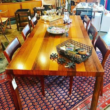                   Mid Century dining table. Leaf can be stored underneath the table! $825