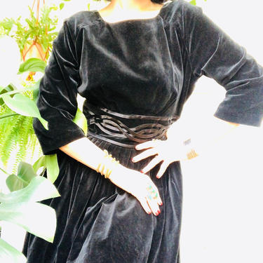Wicked 1950s black velvet dolman sleeve pinup bombshell rockabilly dress goth 