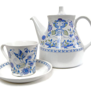Figgjo Flint Lotte Tea Pot with Cup and Saucer Vintage Turi Design Silk Screen Tea Set 